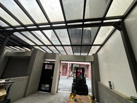 建築玻璃隔熱紙施工案例